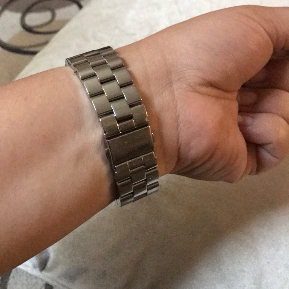Watch - Picture 4 of 4